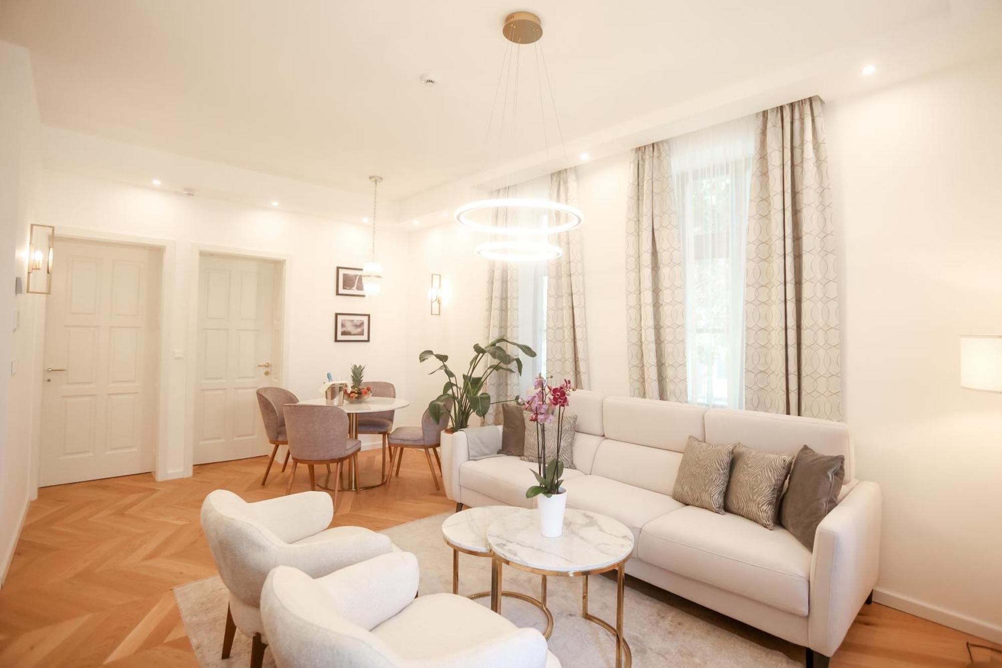Vadkert Major Hotel Sárvár Eksteriør billede