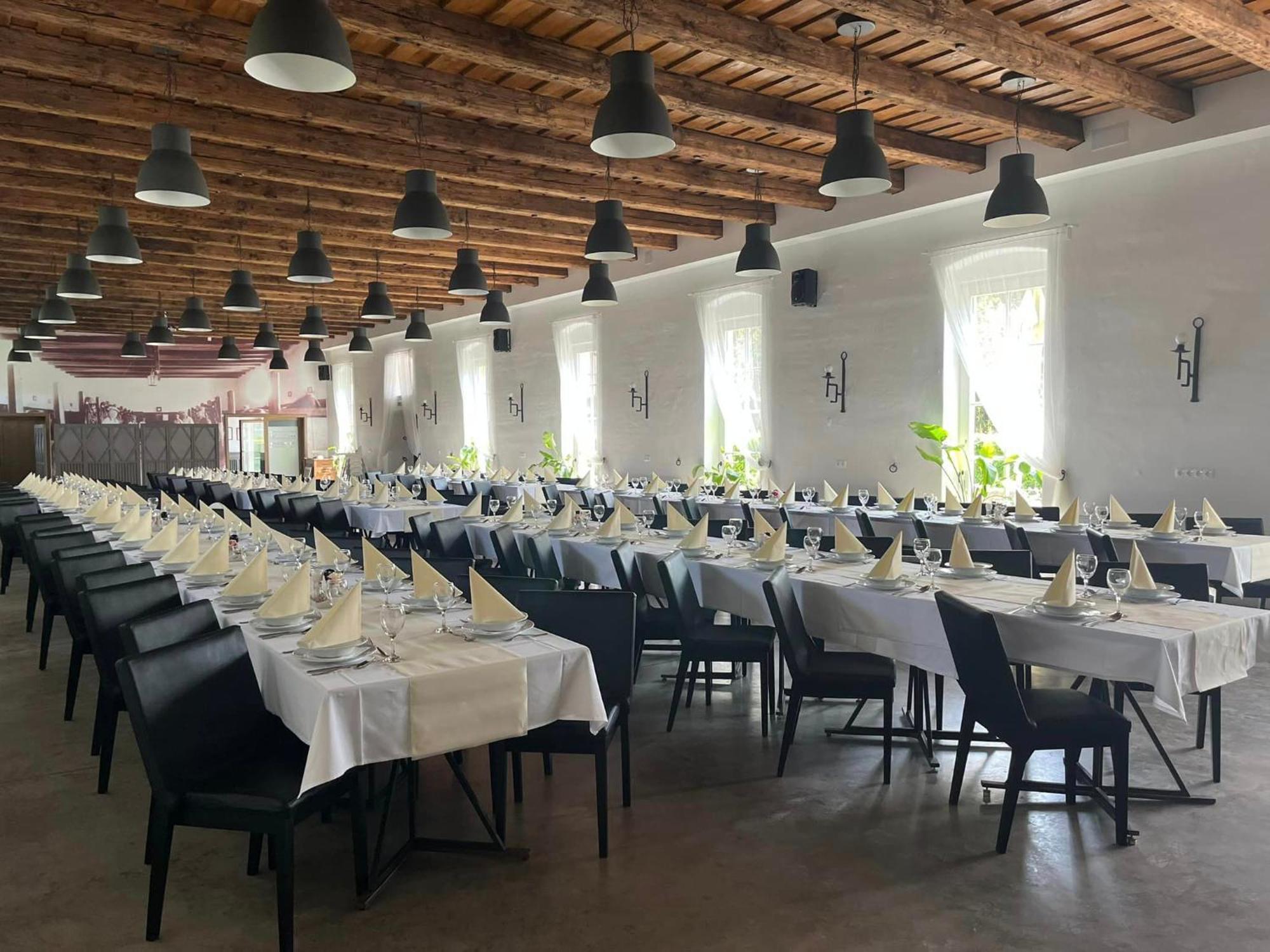 Vadkert Major Hotel Sárvár Eksteriør billede