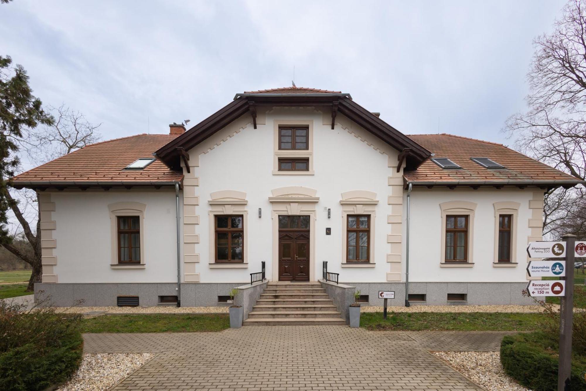 Vadkert Major Hotel Sárvár Eksteriør billede
