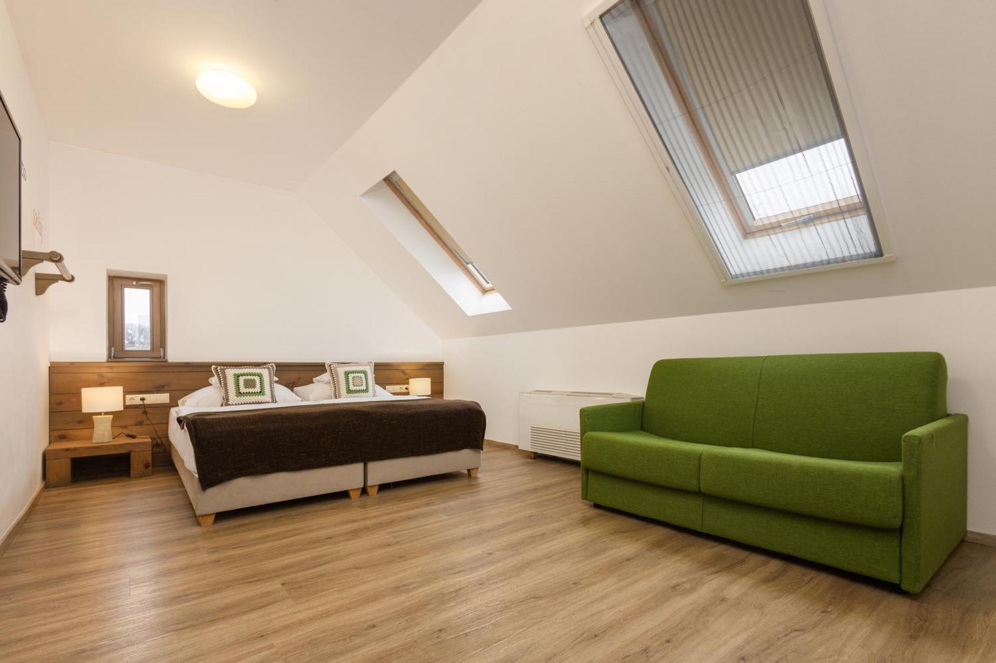 Vadkert Major Hotel Sárvár Eksteriør billede