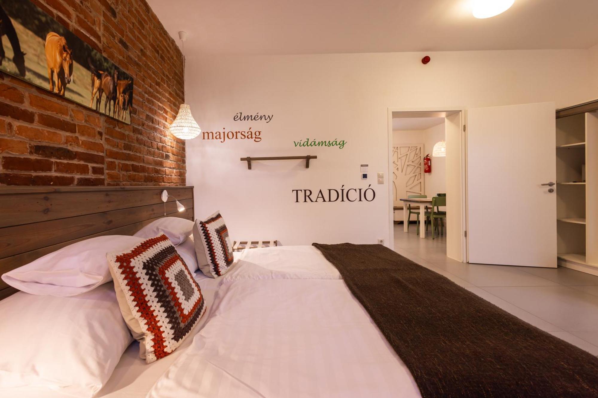 Vadkert Major Hotel Sárvár Eksteriør billede