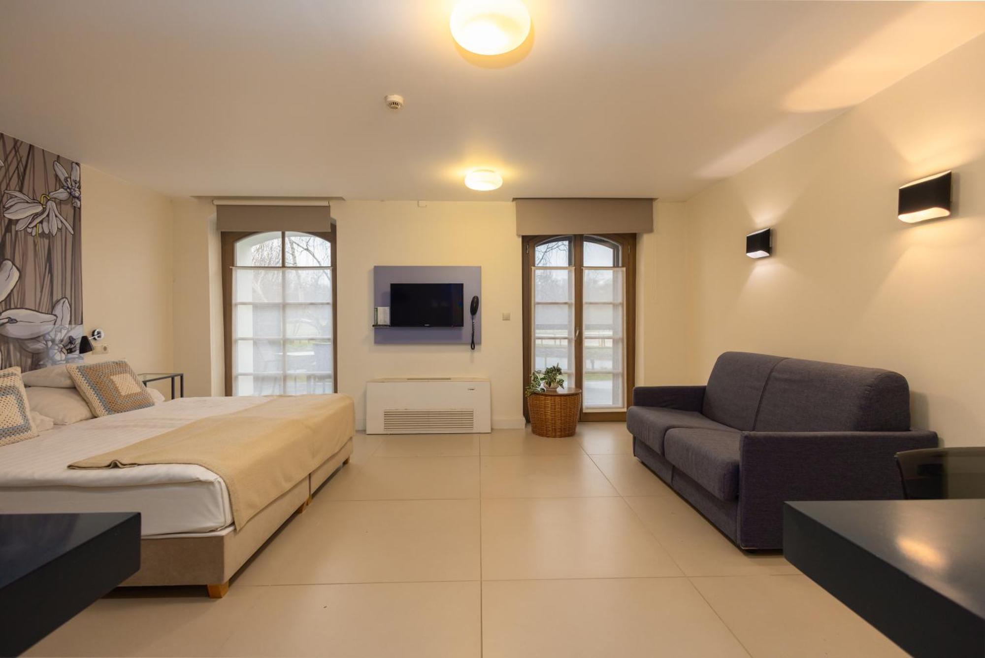 Vadkert Major Hotel Sárvár Eksteriør billede