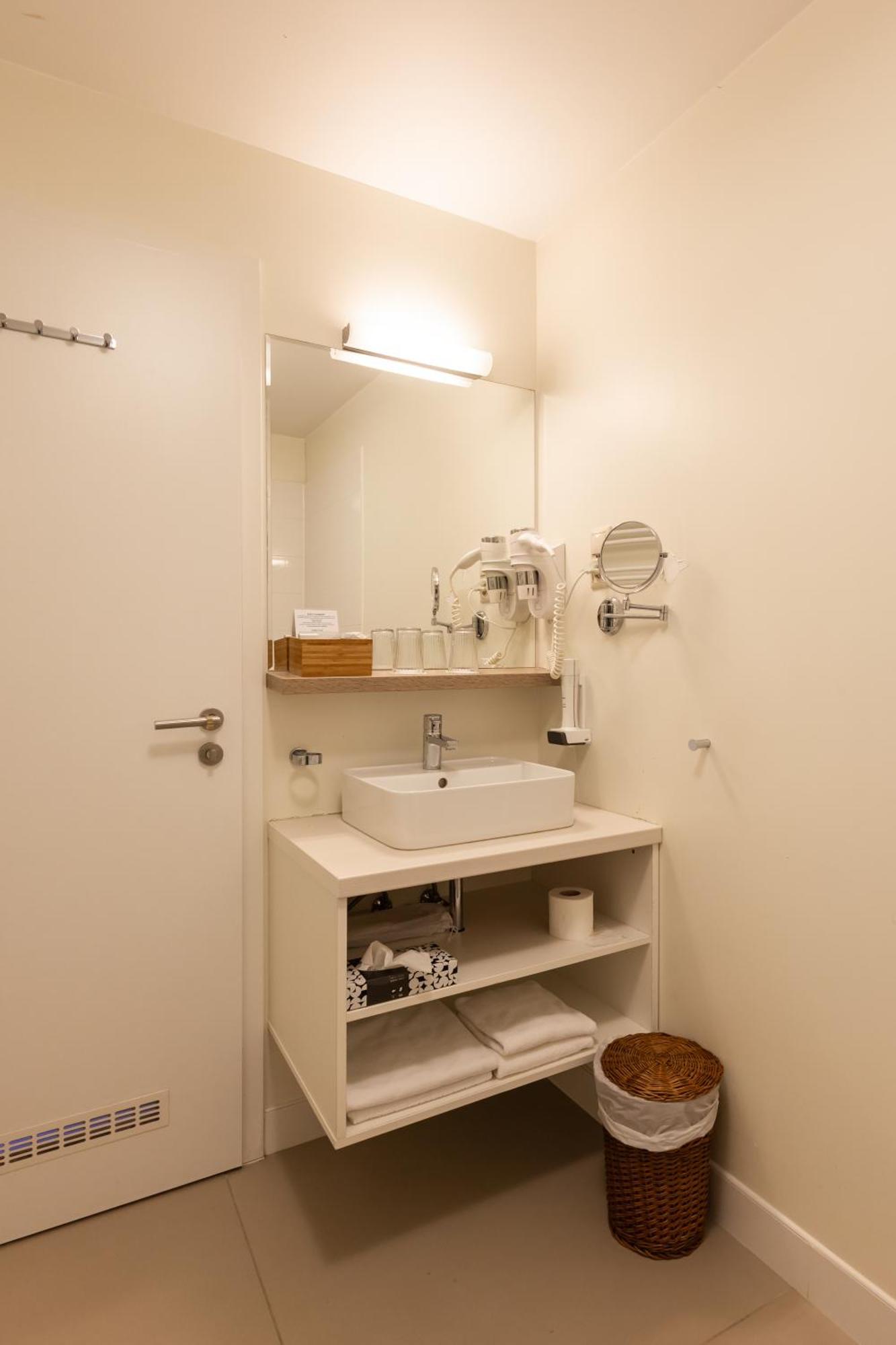 Vadkert Major Hotel Sárvár Eksteriør billede
