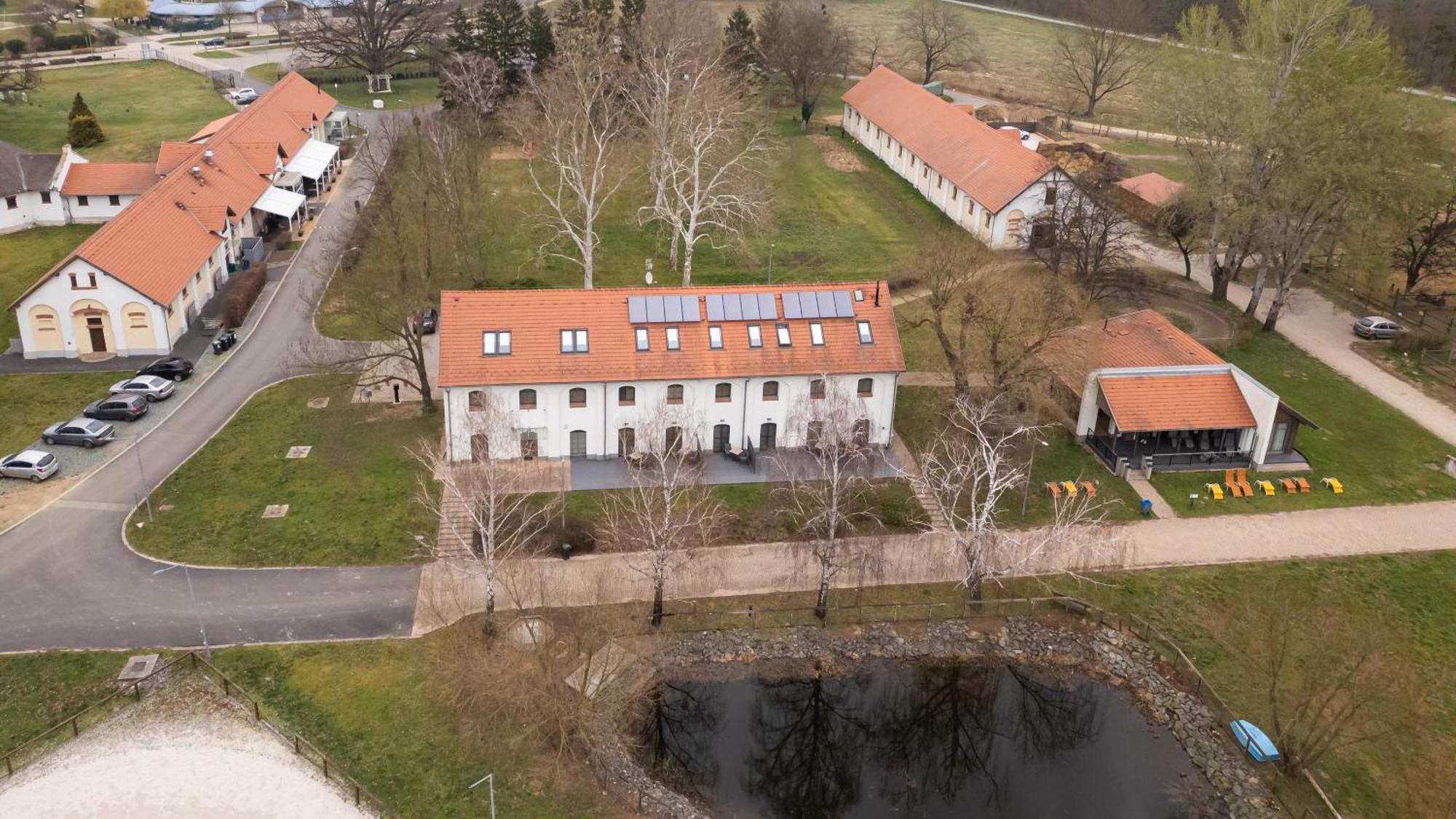 Vadkert Major Hotel Sárvár Eksteriør billede