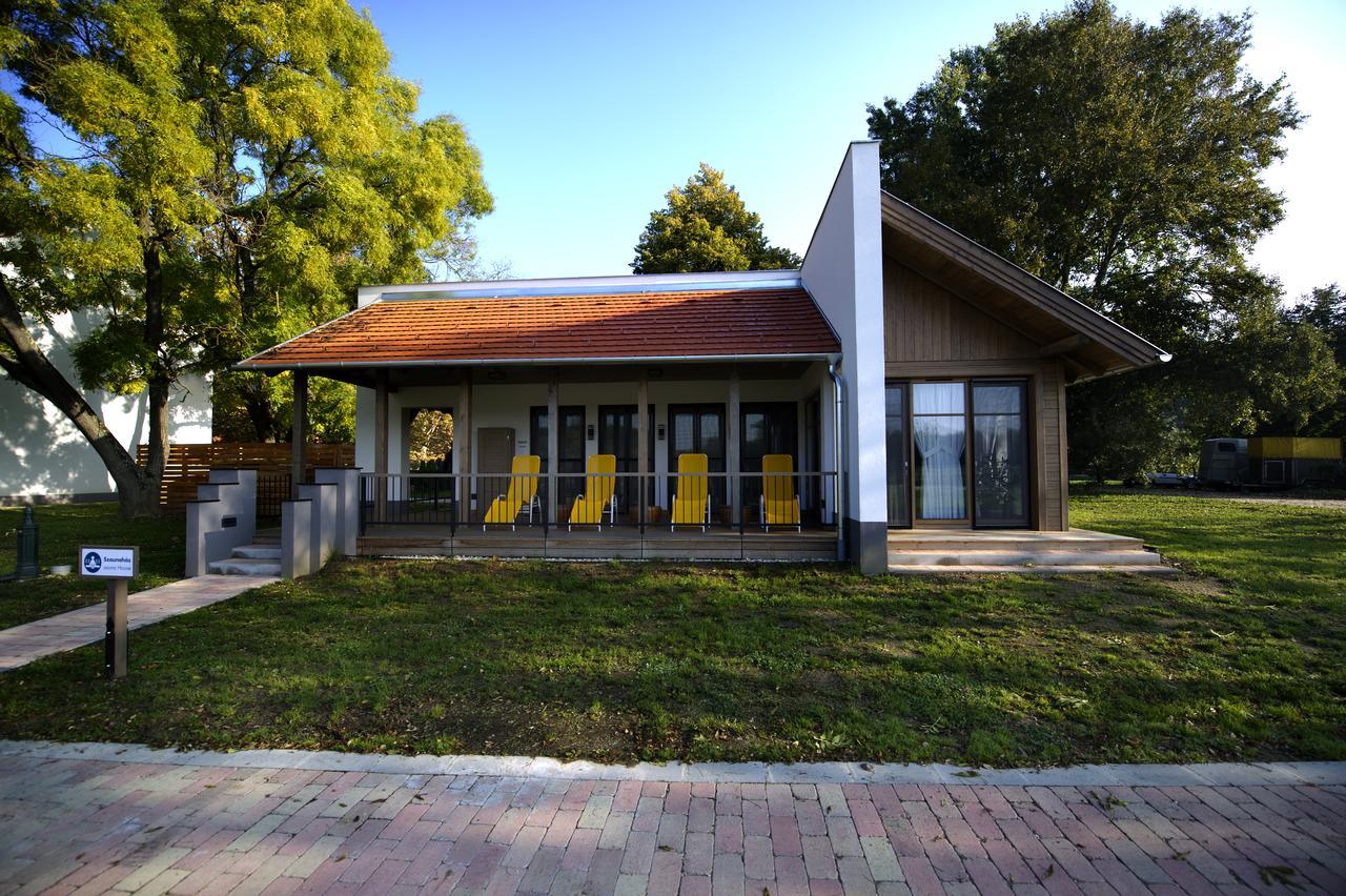 Vadkert Major Hotel Sárvár Eksteriør billede